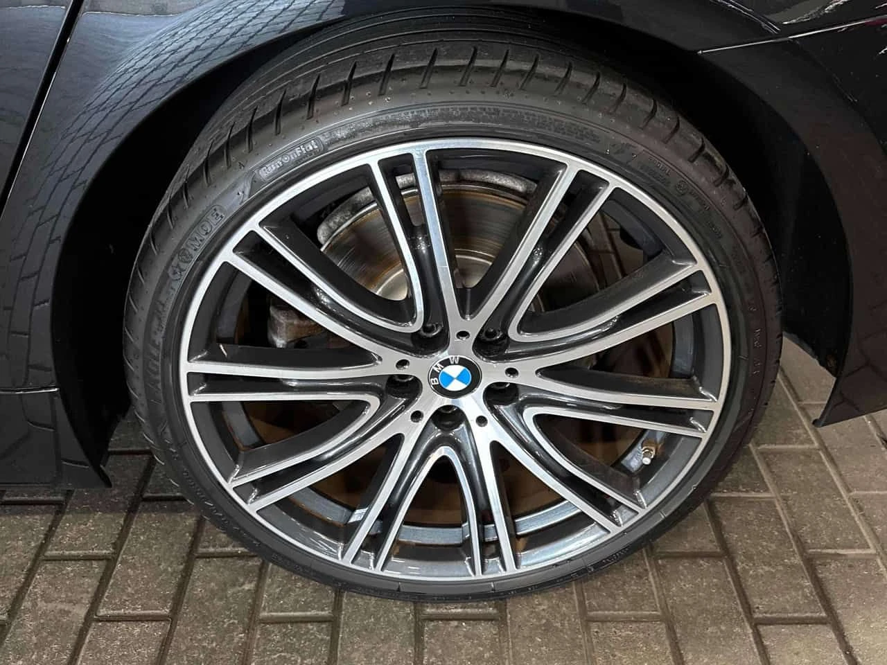 BMW 540 * xDrive * 2 КЛЮЧА * АМБИЕНТНО * 360 * ПОДГРЕВ, снимка 7 - Автомобили и джипове - 54417783