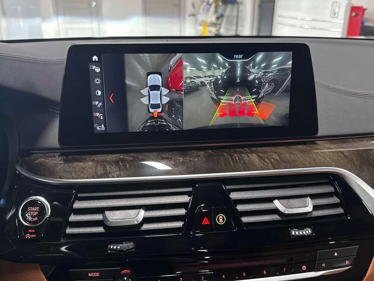 BMW 540 * xDrive * 2 КЛЮЧА * АМБИЕНТНО * 360 * ПОДГРЕВ, снимка 13 - Автомобили и джипове - 54417783