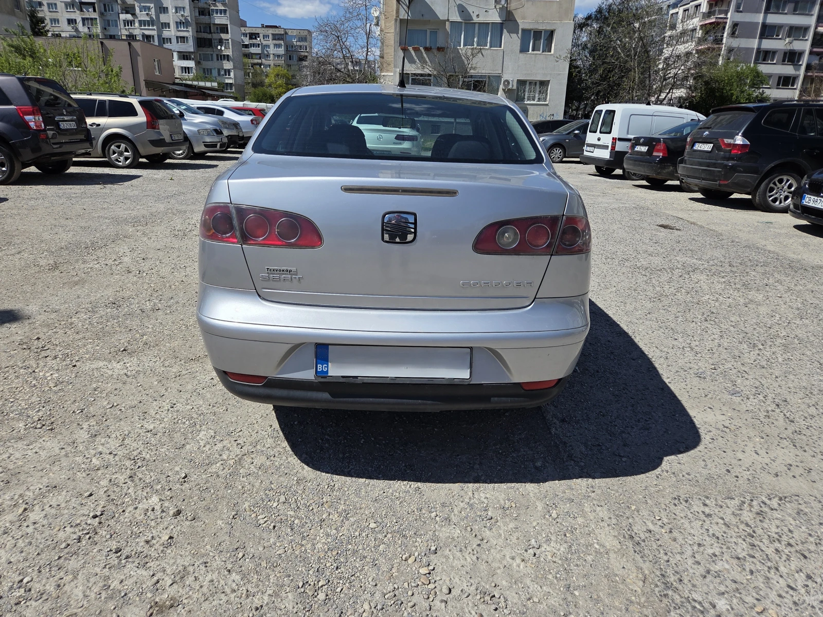 Seat Cordoba, снимка 3 - Автомобили и джипове - 54427840
