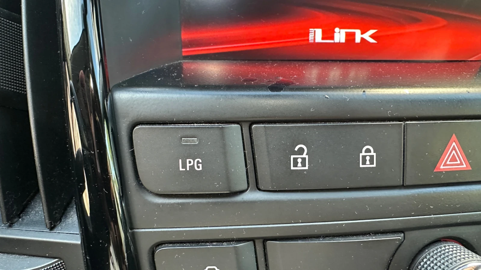 Opel Astra 1.4 LPG, снимка 7 - Автомобили и джипове - 54721775