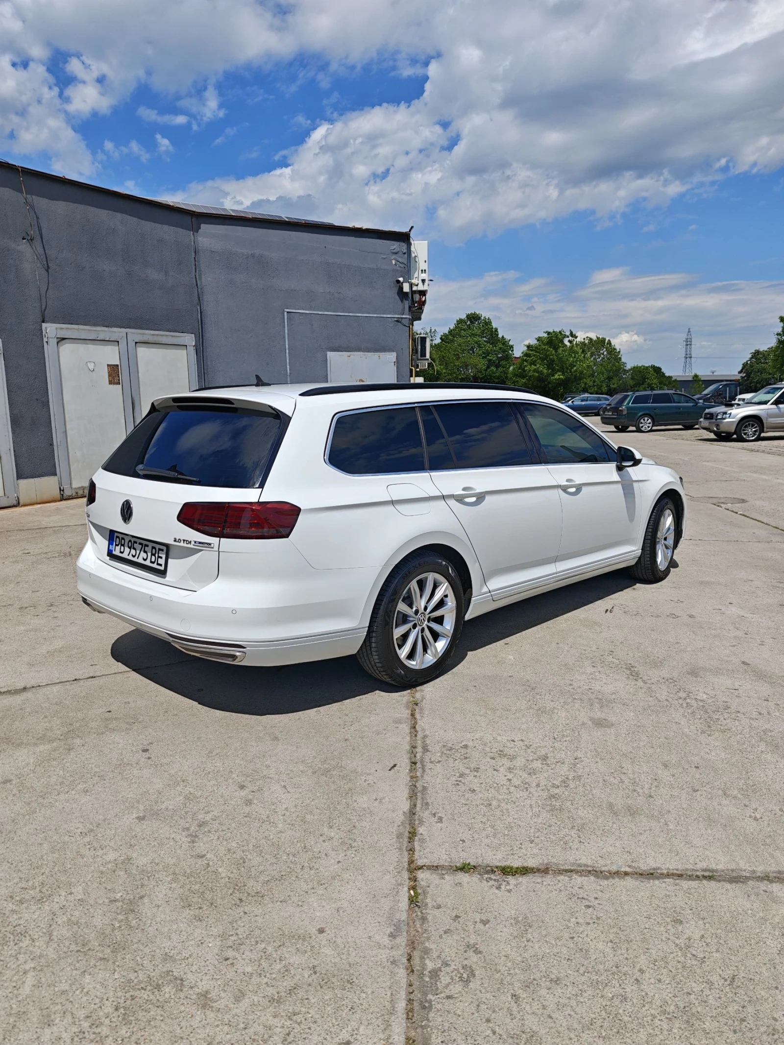 VW Passat B8 2.0 TDI, снимка 4 - Автомобили и джипове - 54778725