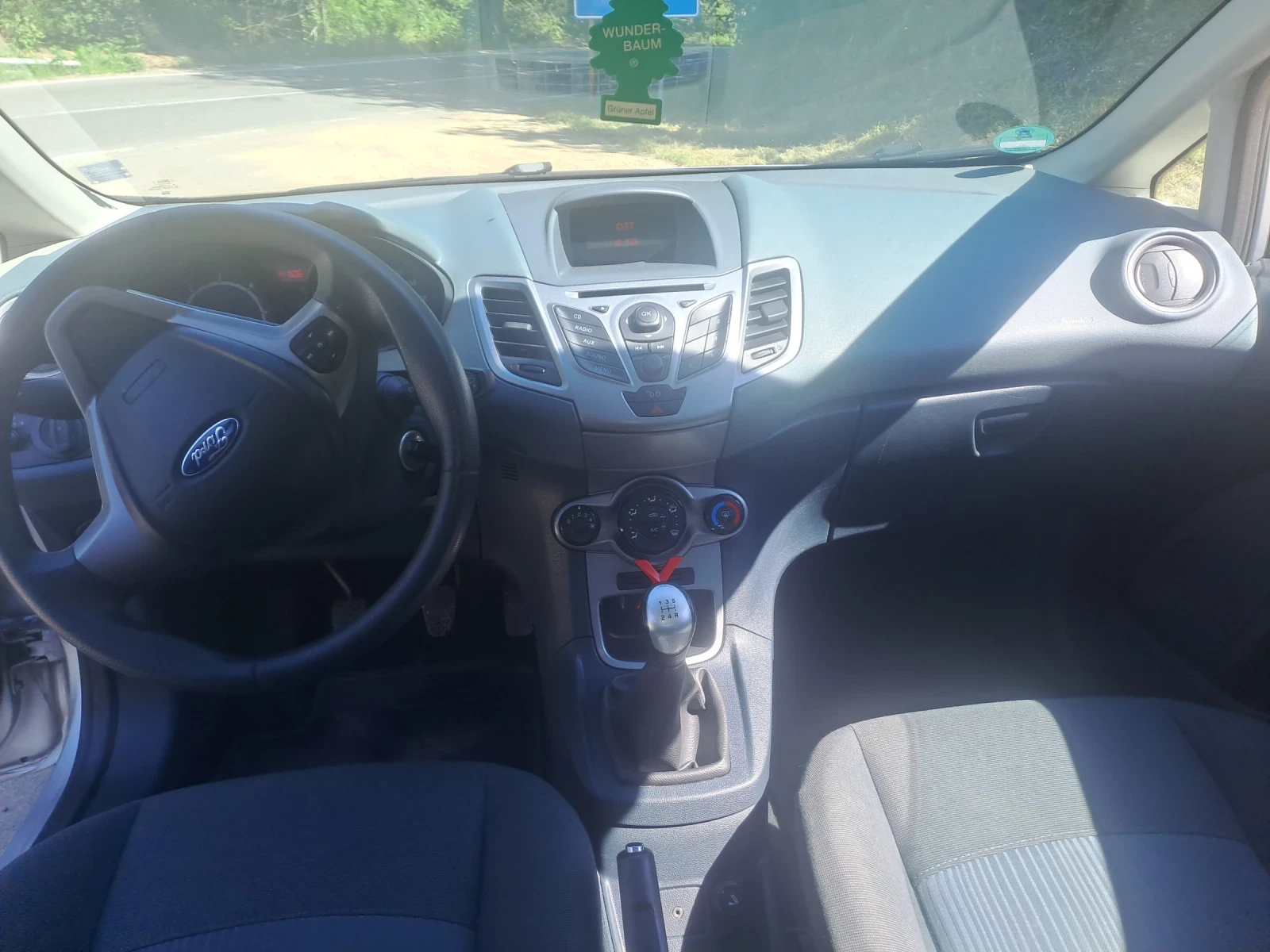 Ford Fiesta, снимка 5 - Автомобили и джипове - 54903562