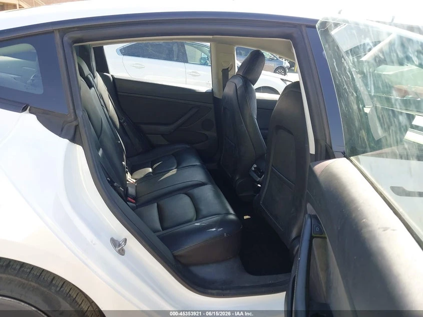 Tesla Model 3 Rear-Wheel Drive, снимка 8 - Автомобили и джипове - 55272146