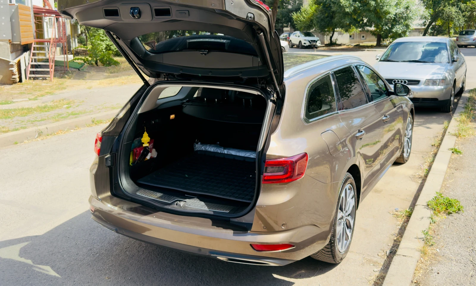 Renault Talisman, снимка 5 - Автомобили и джипове - 55531527