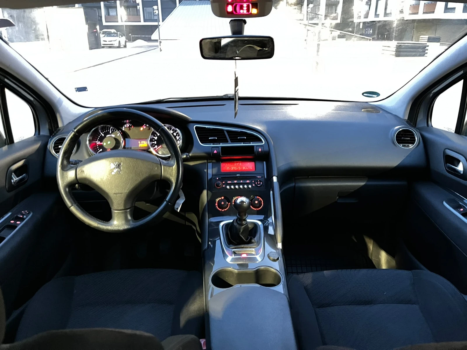 Peugeot 3008 1.6HDI/110/2010, снимка 10 - Автомобили и джипове - 55805385