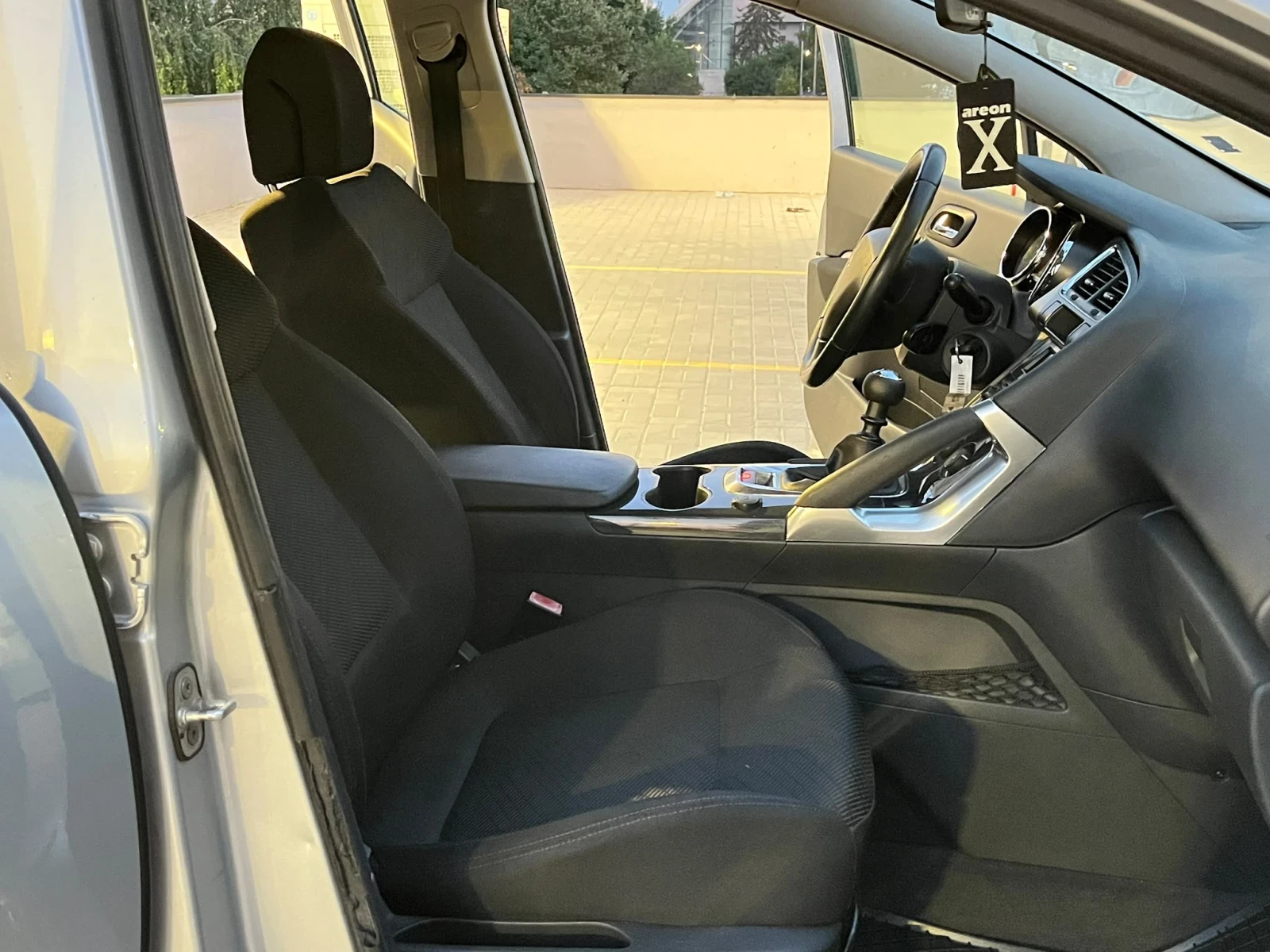 Peugeot 3008 1.6HDI/110/2010, снимка 13 - Автомобили и джипове - 55805385