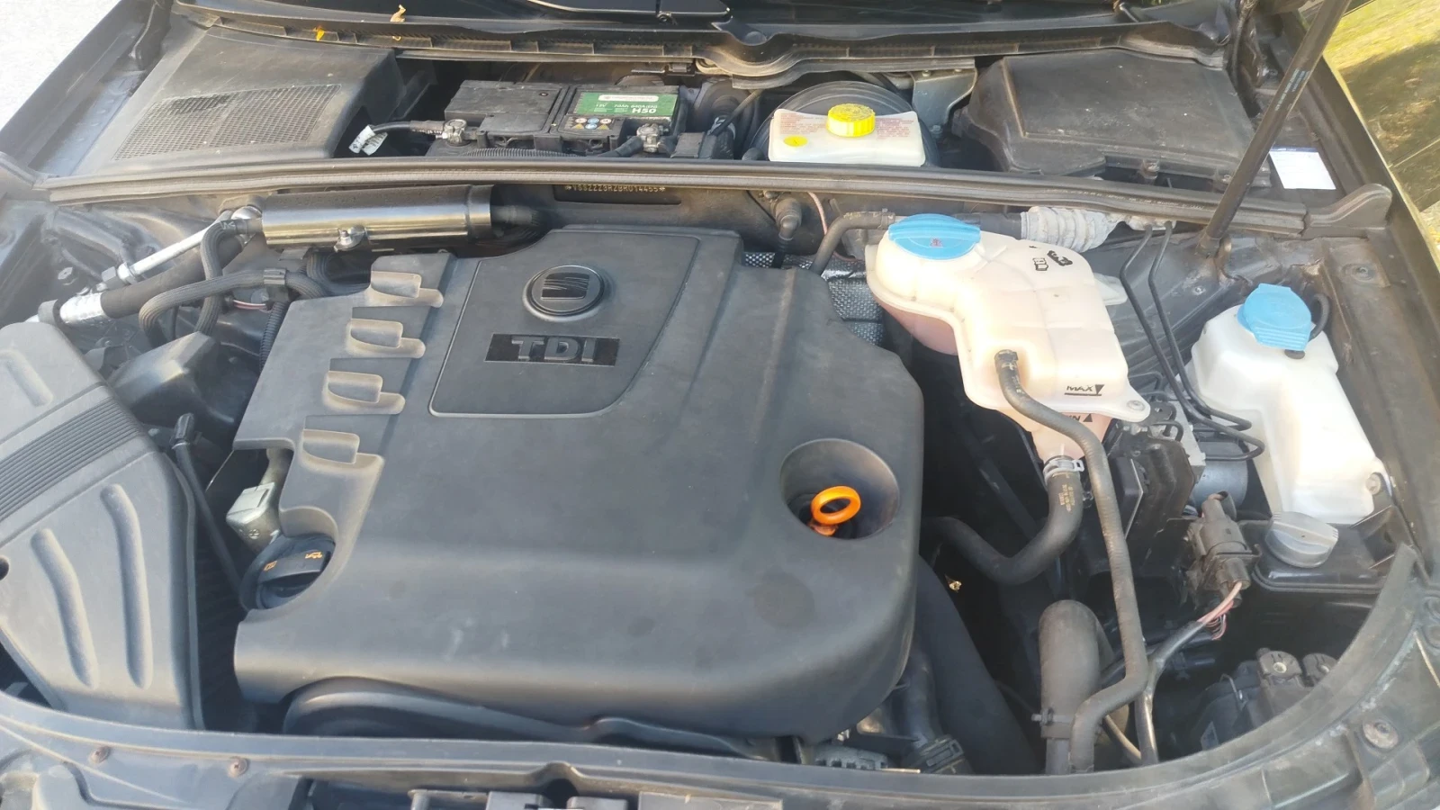 Seat Exeo 2.0 TDI, снимка 11 - Автомобили и джипове - 55949199