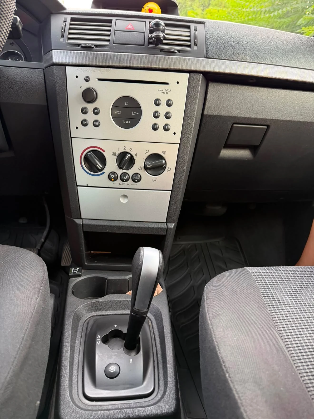 Opel Meriva 1.6 LPG/АВТОМАТИК, снимка 9 - Автомобили и джипове - 56058703