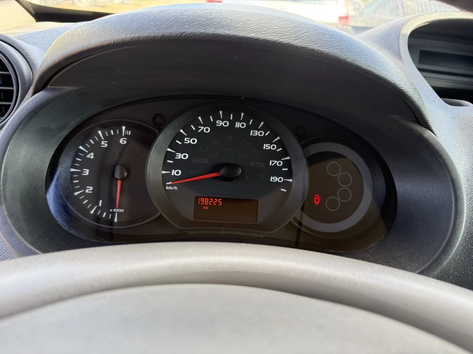 Renault Kangoo 1.6i , снимка 11 - Автомобили и джипове - 56214355