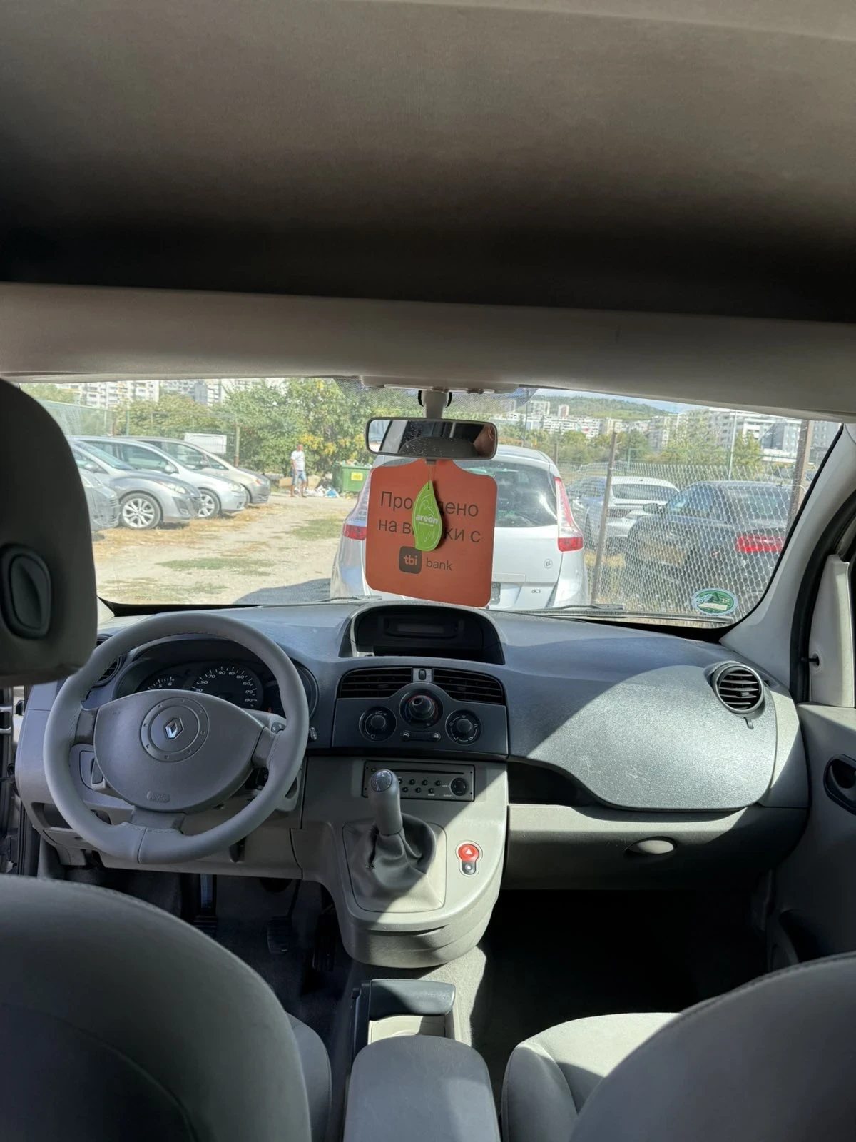 Renault Kangoo 1.6i , снимка 12 - Автомобили и джипове - 56214355