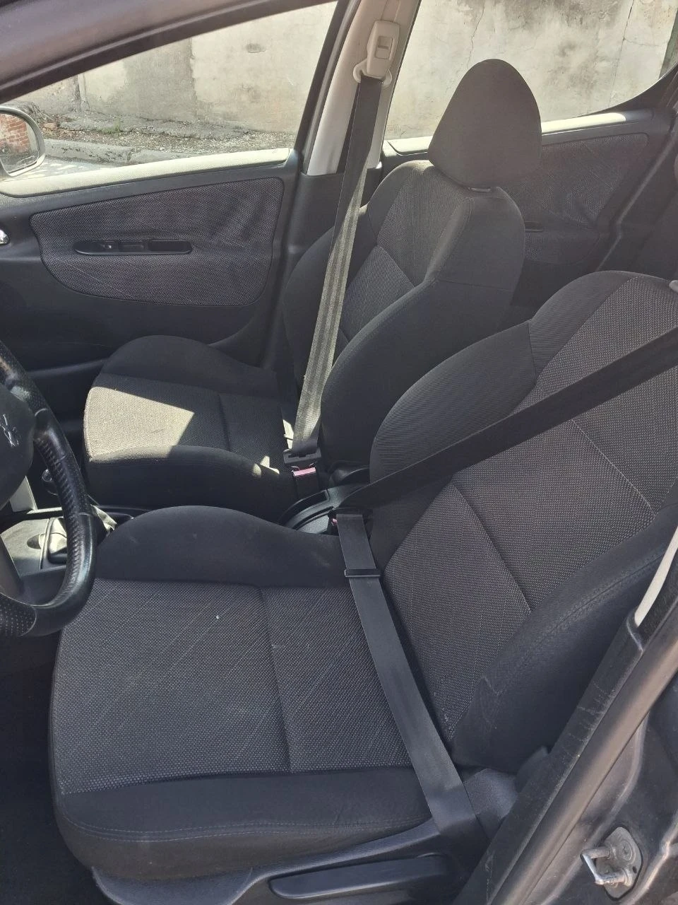 Peugeot 207 1.6I VTI klima, снимка 10 - Автомобили и джипове - 56243676