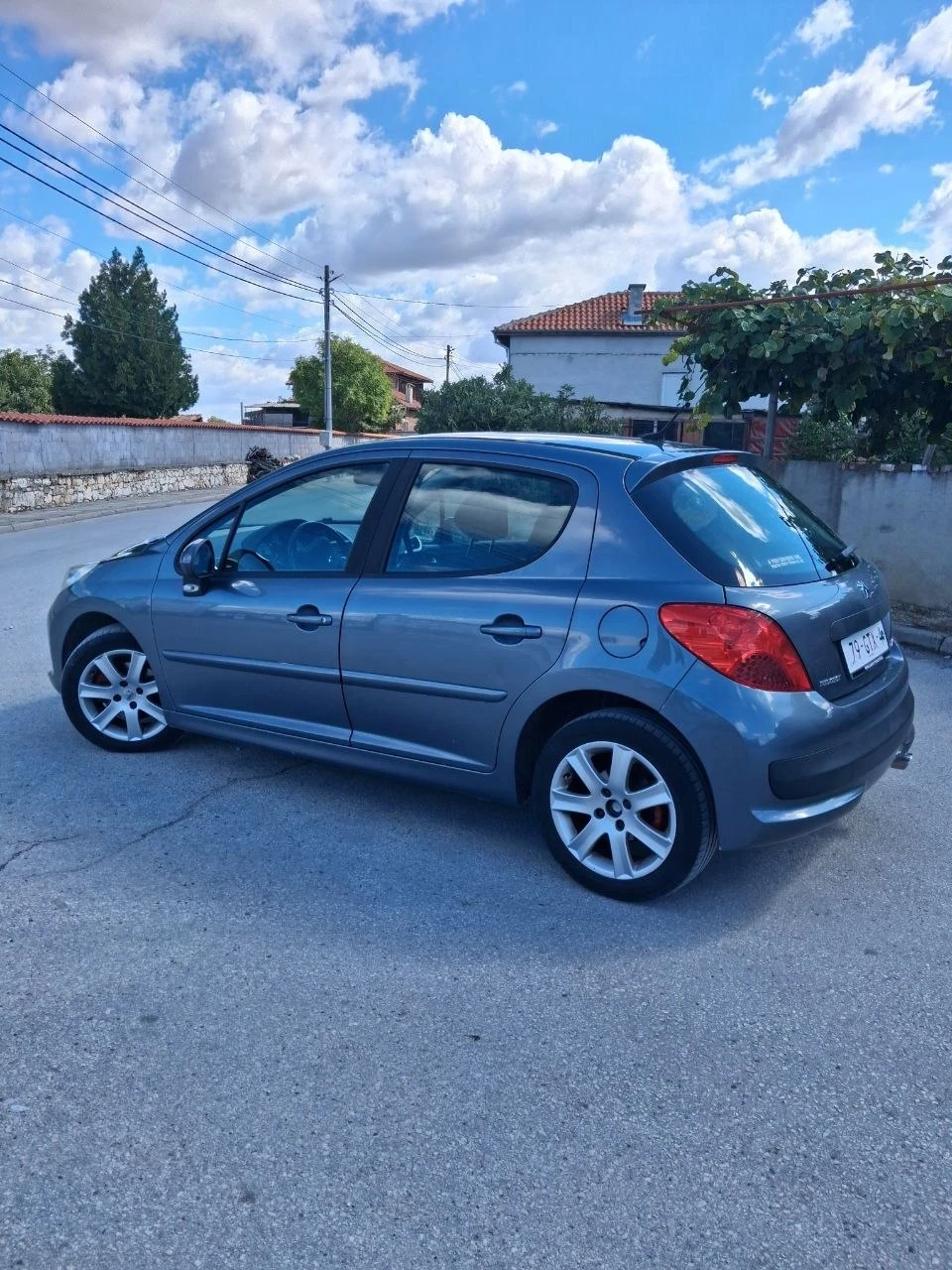 Peugeot 207 1.6I VTI klima, снимка 8 - Автомобили и джипове - 56243676