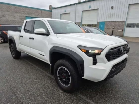 Toyota Tacoma * CREW CAB STD BED * CARFAX * Без инциденти * , снимка 2