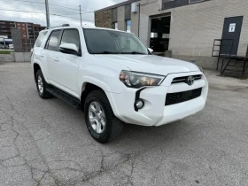 Toyota 4runner 4x4 | SR5| Navigation/Leather/Sunroof/Rear Camera, снимка 1