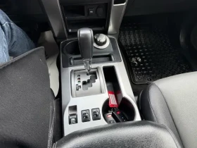 Toyota 4runner 4x4 | SR5| Navigation/Leather/Sunroof/Rear Camera, снимка 10
