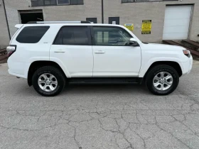 Toyota 4runner 4x4 | SR5| Navigation/Leather/Sunroof/Rear Camera, снимка 15