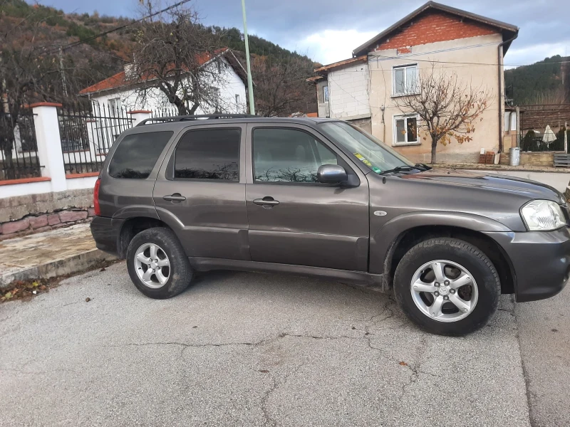 Mazda Tribute 2.3i GAZOV INJ FEIS 4x4 KLIMA KOJA, снимка 8 - Автомобили и джипове - 48070792