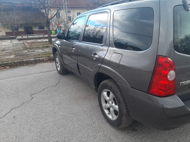 Mazda Tribute 2.3i GAZOV INJ FEIS 4x4 KLIMA KOJA, снимка 4 - Автомобили и джипове - 48070792