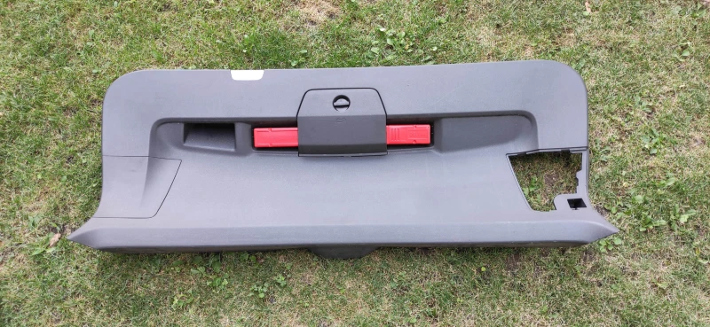 VW Tiguan, снимка 4 - Автомобили и джипове - 52615632