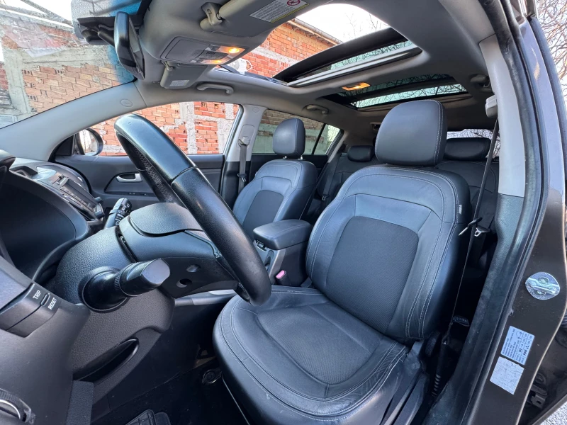 Kia Sportage ФУЛ ЕКСТРИ, снимка 7 - Автомобили и джипове - 53167418