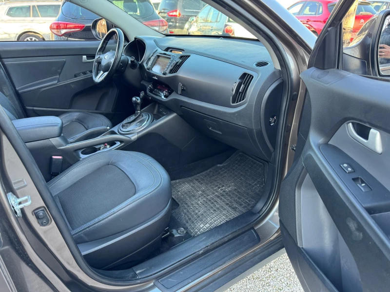 Kia Sportage ФУЛ ЕКСТРИ, снимка 17 - Автомобили и джипове - 53167418
