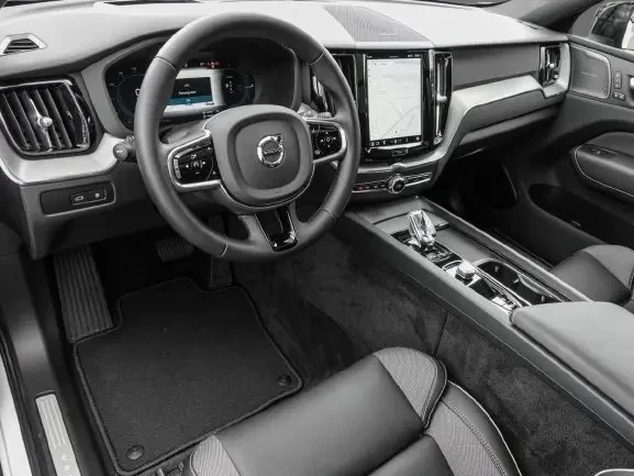 Volvo XC60 T6 Recharge AWD = Plus Dark = Гаранция, снимка 5 - Автомобили и джипове - 52945076