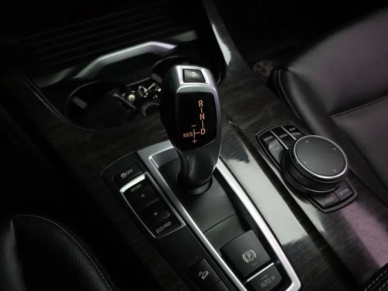 BMW X4 2.0d, снимка 9 - Автомобили и джипове - 54605281