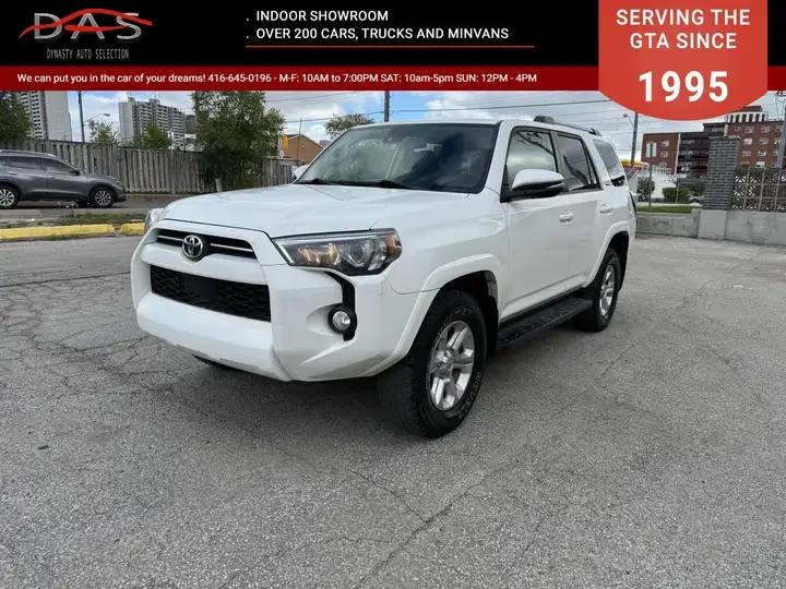 Toyota 4runner 4x4 | SR5| Navigation/Leather/Sunroof/Rear Camera, снимка 3 - Автомобили и джипове - 54660762