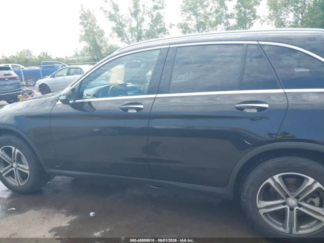 Mercedes-Benz GLC 300 BURMESTER , снимка 14 - Автомобили и джипове - 56114827