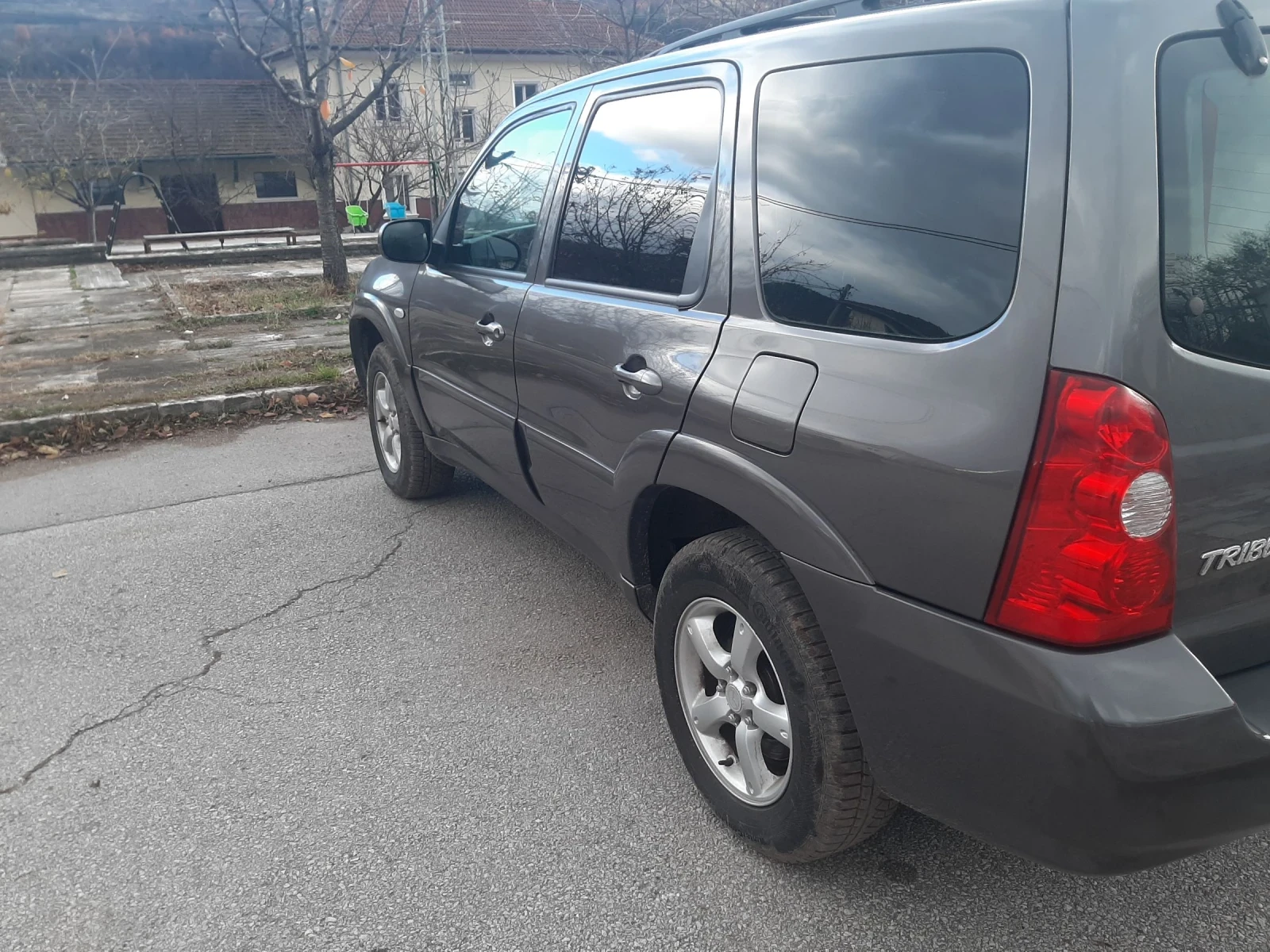 Mazda Tribute 2.3i GAZOV INJ FEIS 4x4 KLIMA KOJA - изображение 4