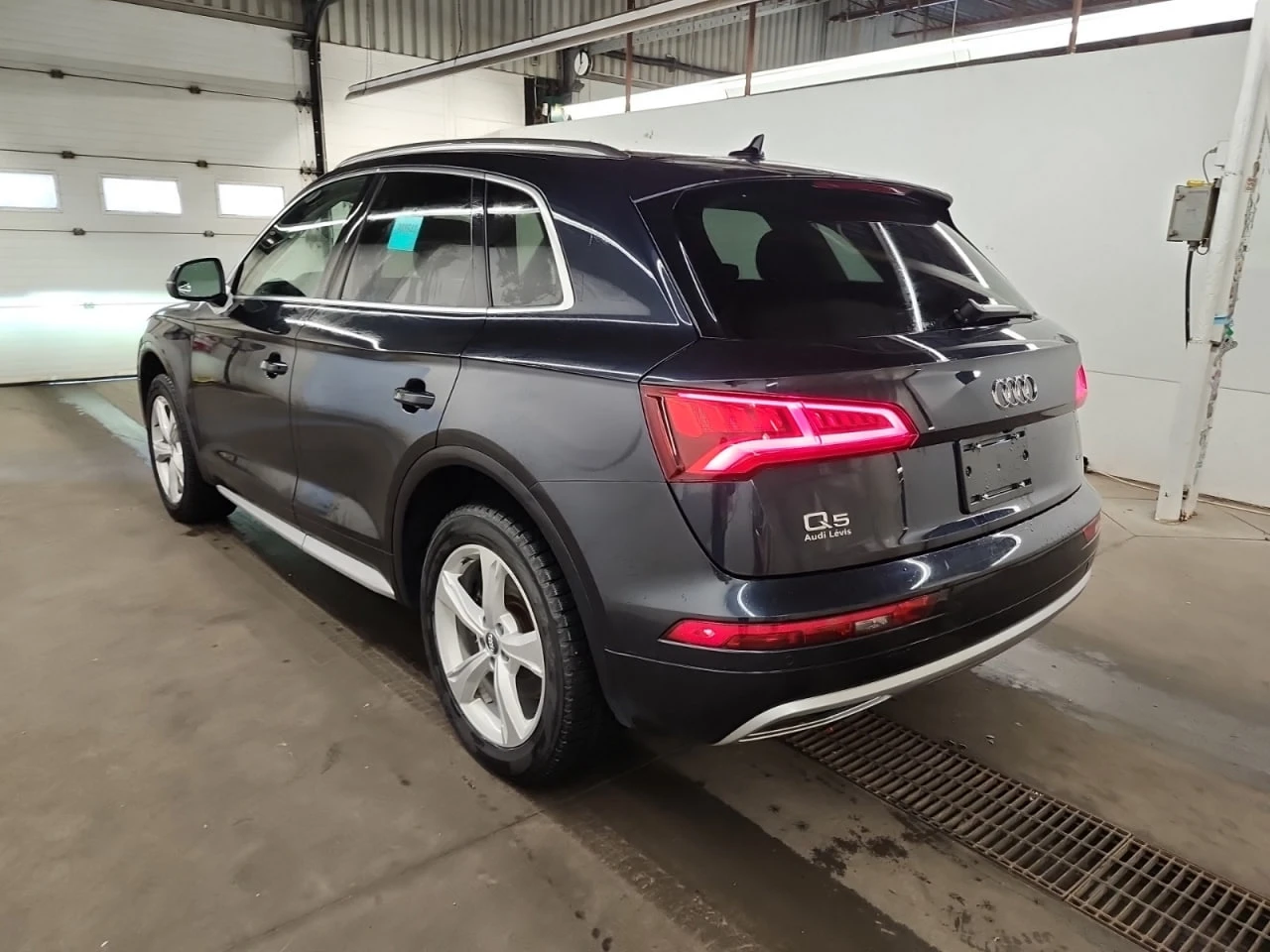 Audi Q5 * CARFAX * АВТО КРЕДИТ * ЦЕНА ДО БГ! - изображение 6