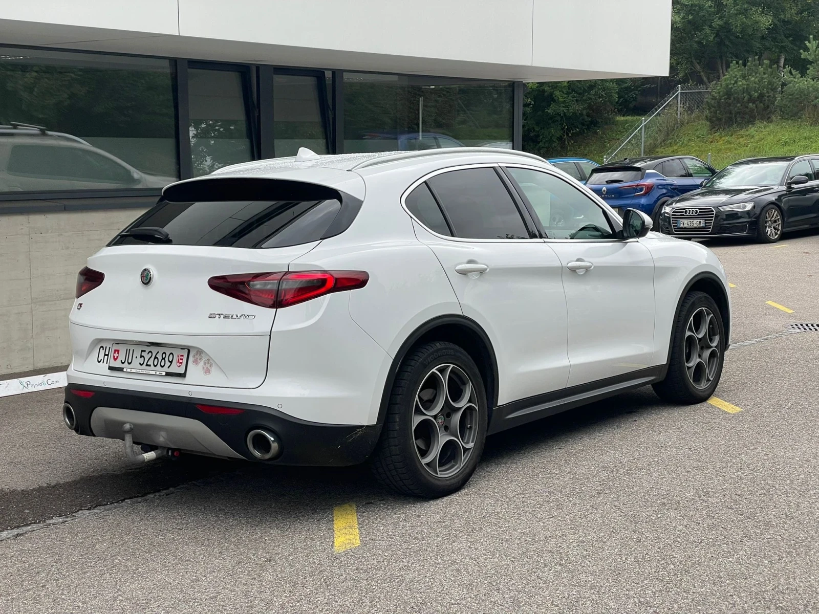 Alfa Romeo Stelvio 2.2 JTDM Super Q4 Внос Швейцария - изображение 3