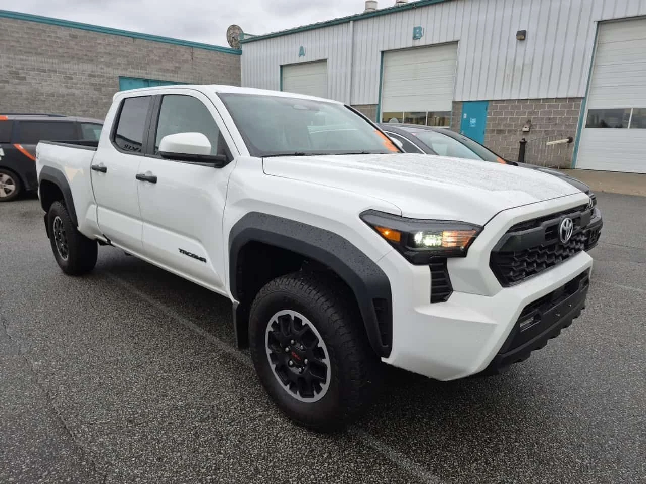 Toyota Tacoma * CREW CAB STD BED * CARFAX * ��� ��������� *  | Mobile.bg � ����������� 2