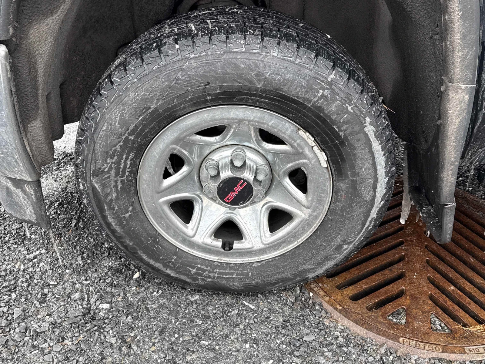 Gmc Sierra 5.3L 8cyl 4WD, снимка 7 - Автомобили и джипове - 53935589