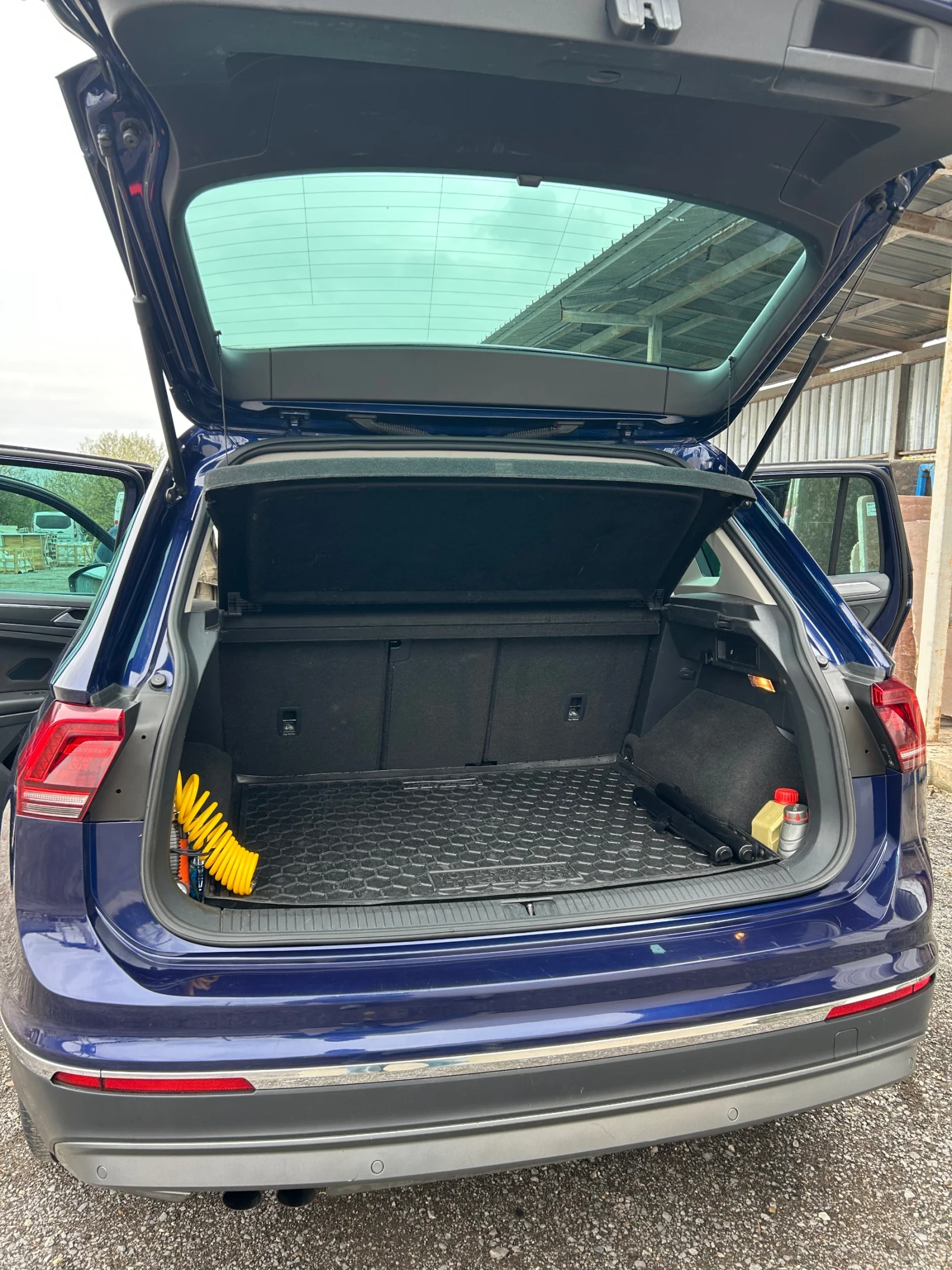 VW Tiguan Volkswagen Tiguan Highline 4Motion 2.0 TSI 180 к.с, снимка 9 - Автомобили и джипове - 54194809