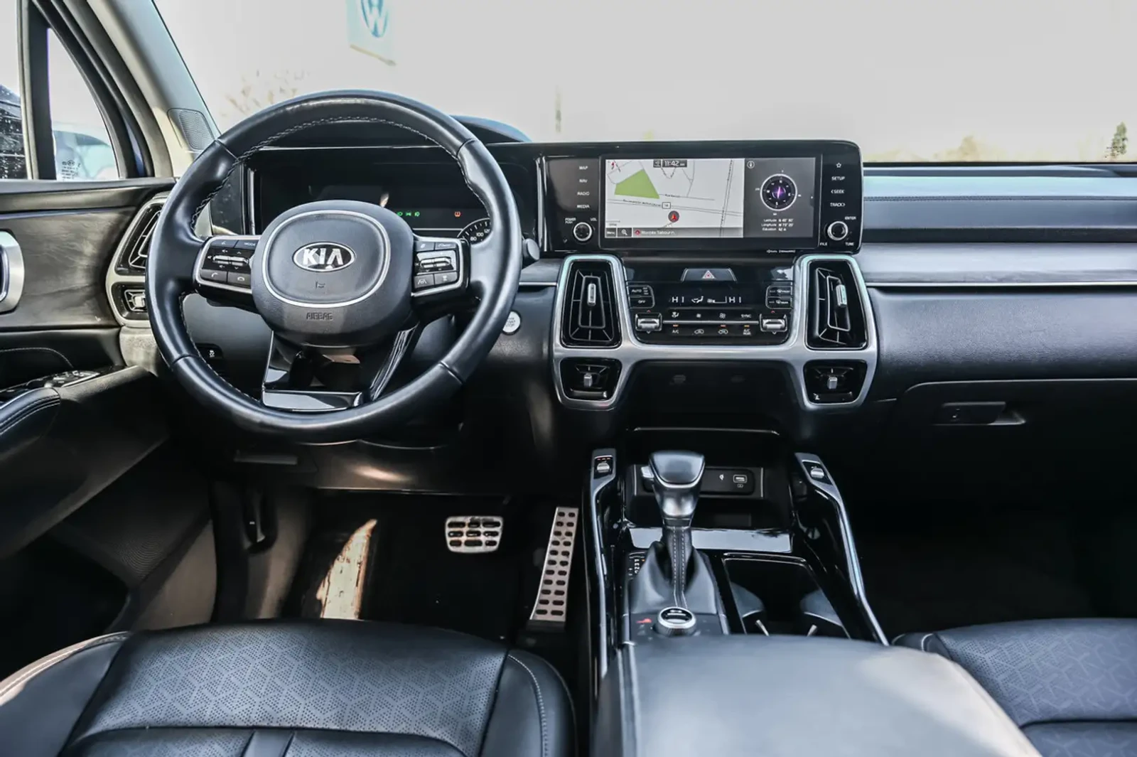Kia Sorento, снимка 15 - Автомобили и джипове - 54881546