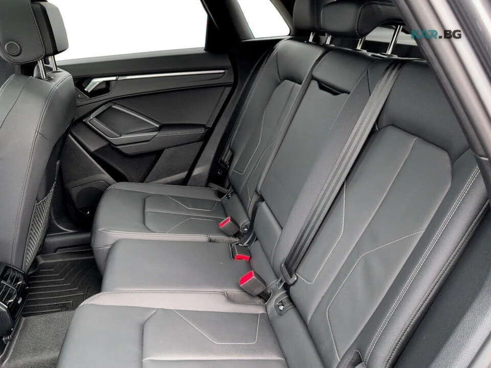 Audi Q3 Technik * АвтоКредит * (ЦЕНА ДО БГ), снимка 11 - Автомобили и джипове - 54918397