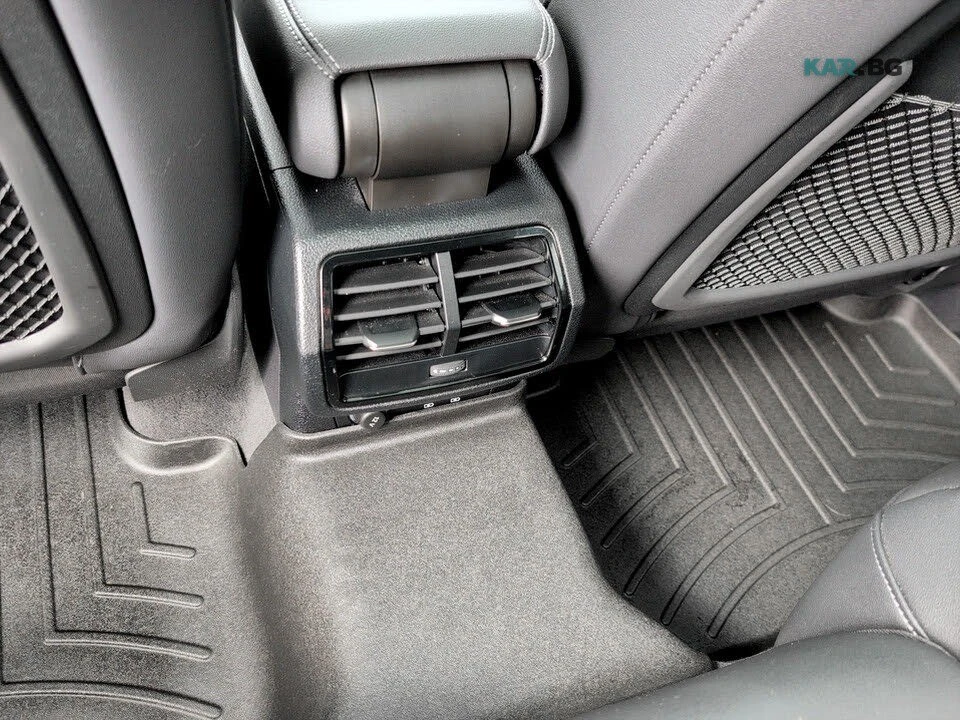 Audi Q3 Technik * АвтоКредит * (ЦЕНА ДО БГ), снимка 12 - Автомобили и джипове - 54918397