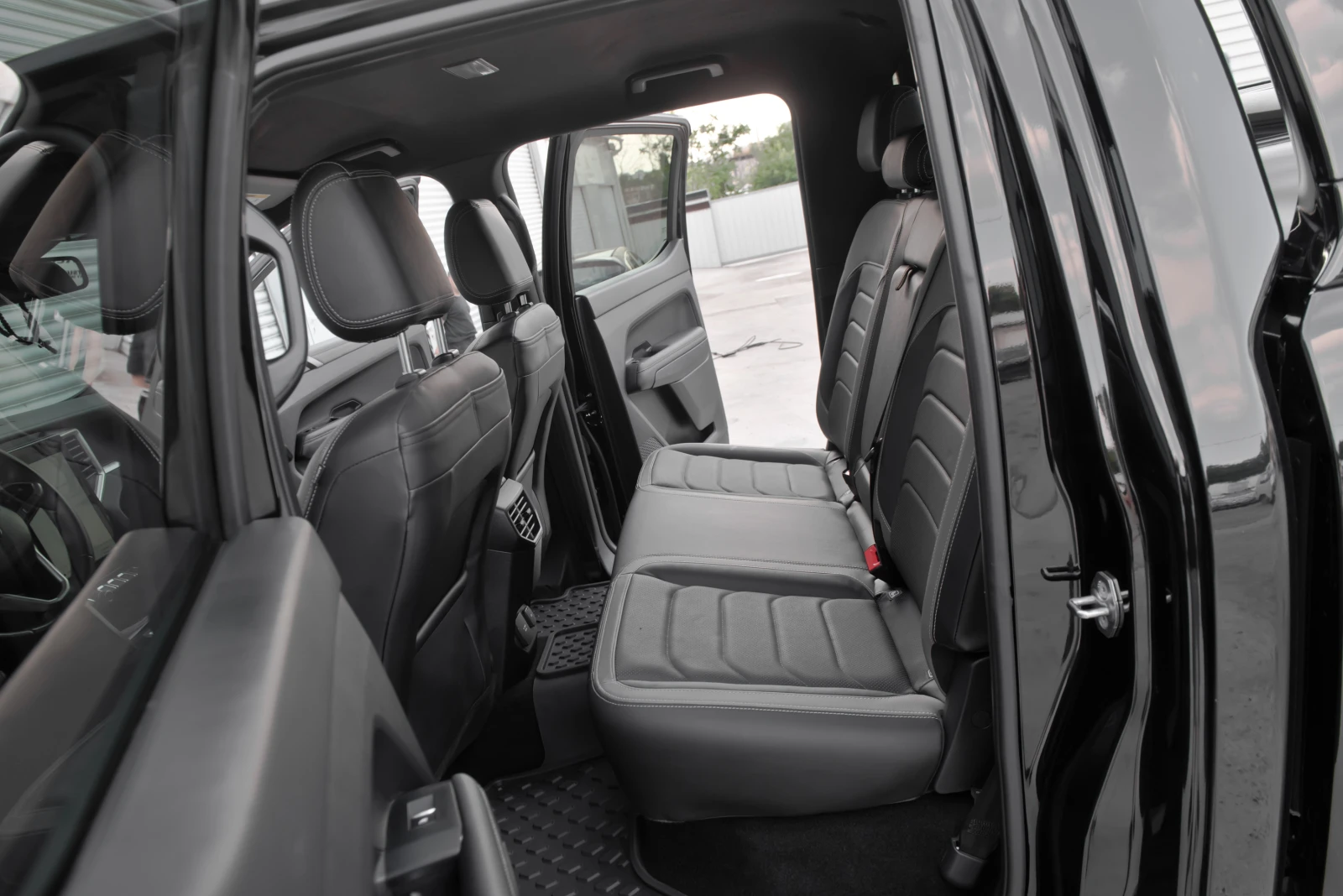 VW Amarok, снимка 12 - Автомобили и джипове - 55145240