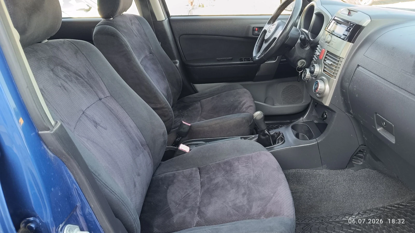 Daihatsu Terios 1.5i.105к.с.4х4., снимка 13 - Автомобили и джипове - 55204633