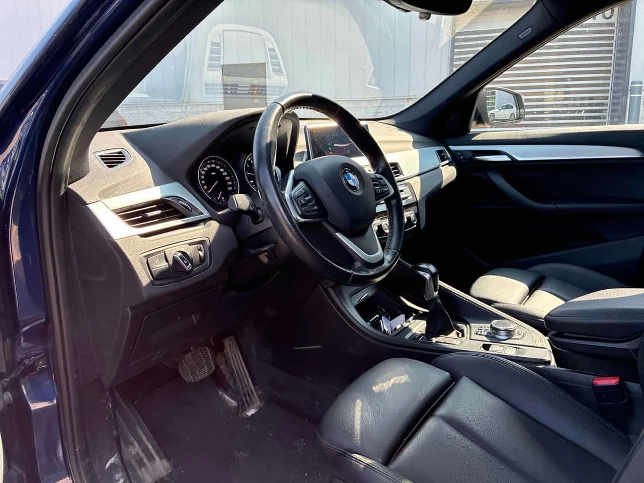 BMW X1 * xDrive28i * АВТОКРЕДИТ * ВТОРИ ГУМИ * ОТ BMW , снимка 7 - Автомобили и джипове - 55485341