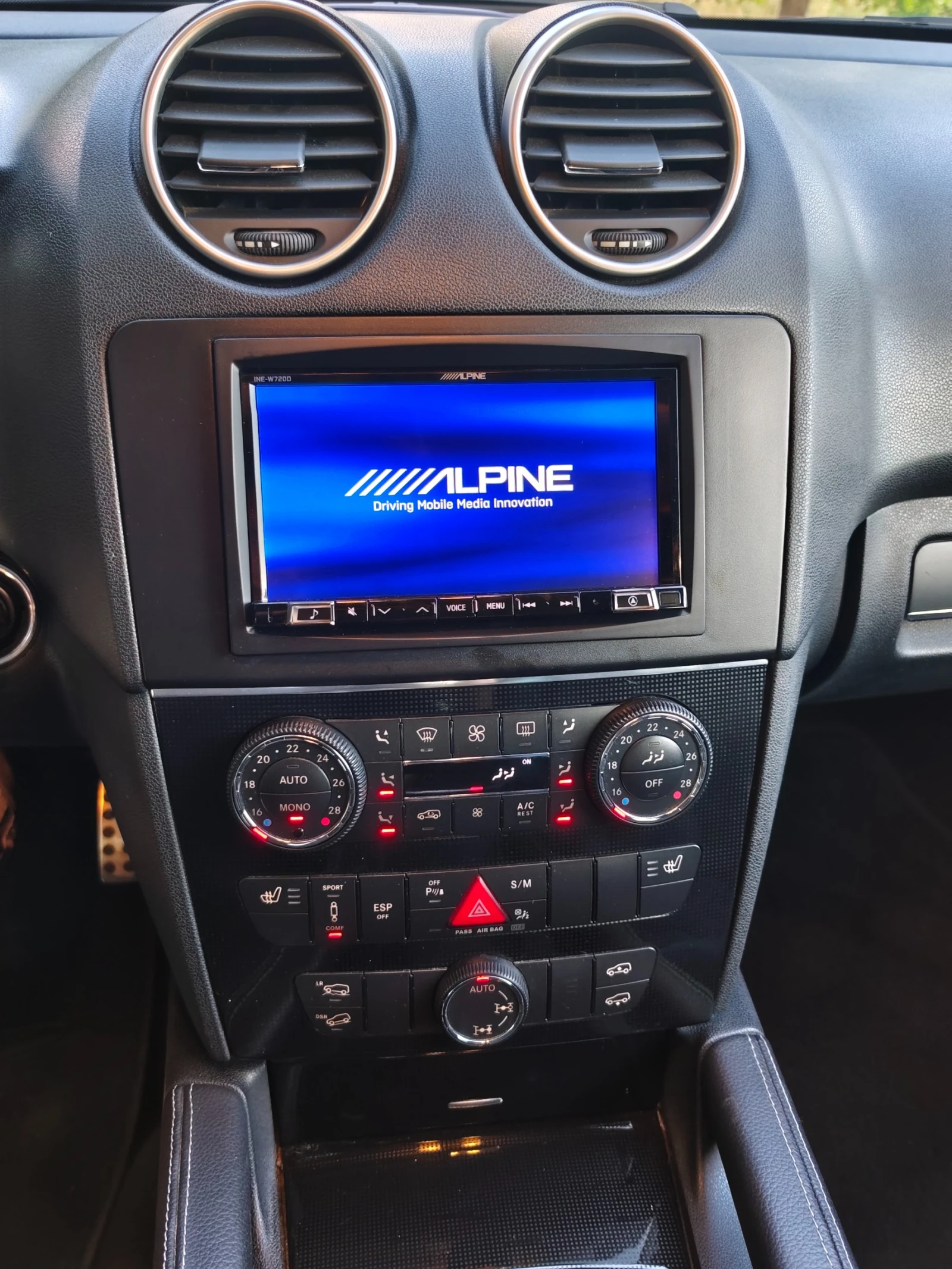 Mercedes-Benz ML 350 Швейцария, снимка 11 - Автомобили и джипове - 55946321