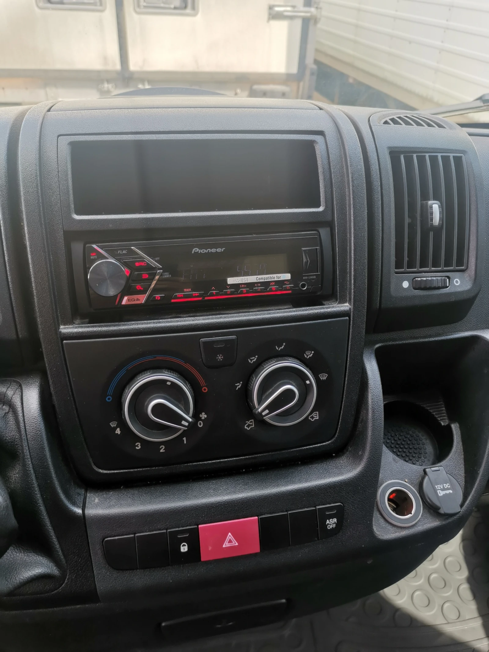 Citroen Jumper хладилен, снимка 8 - Бусове и автобуси - 54547491