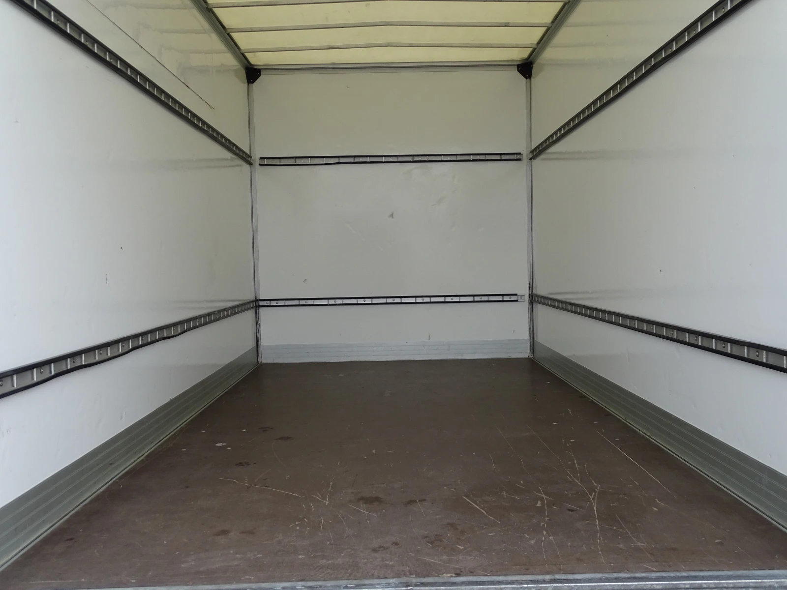 Iveco Daily 35S14 * * КЛИМАТИК* * , снимка 9 - Бусове и автобуси - 54257548