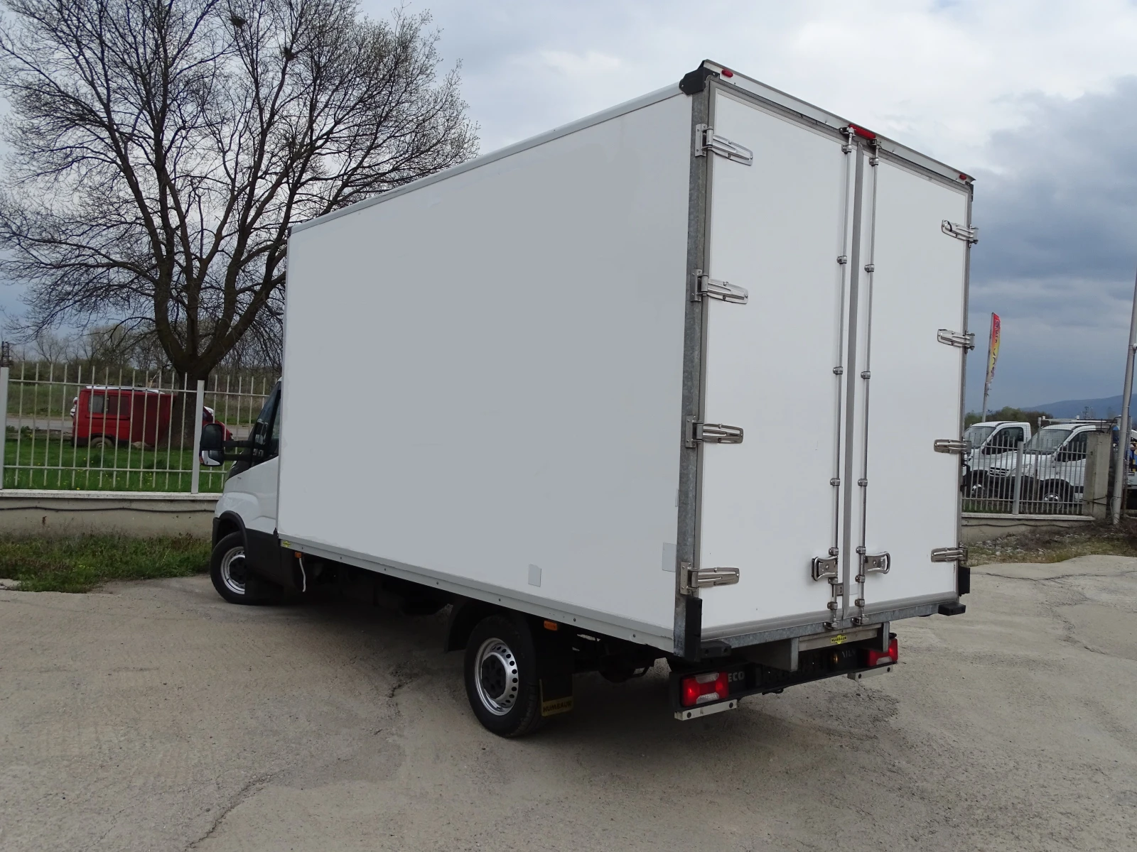 Iveco Daily 35S14 * * КЛИМАТИК* * , снимка 4 - Бусове и автобуси - 54257548