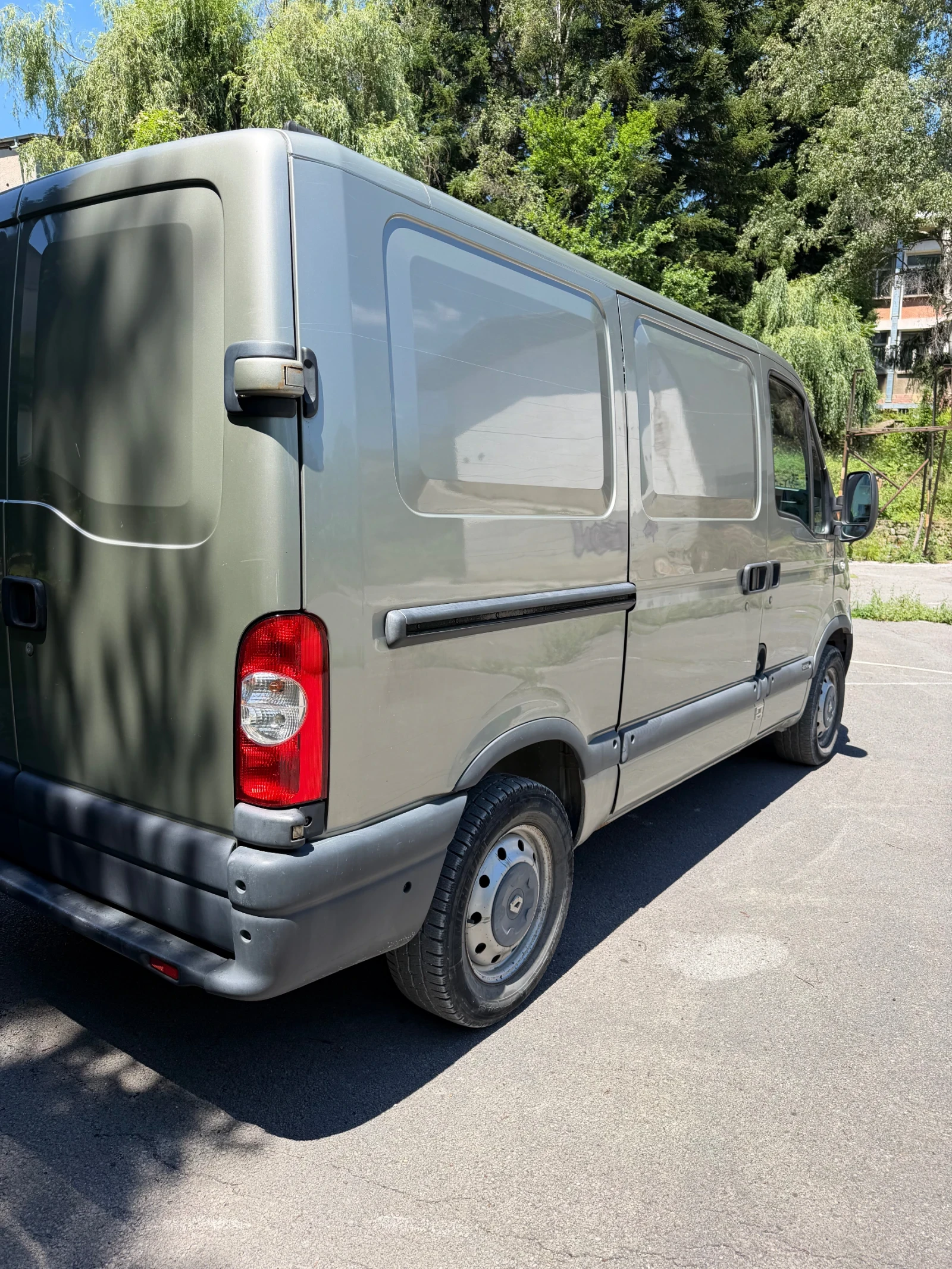 Renault Master 2.5dCI, снимка 5 - Бусове и автобуси - 55266919
