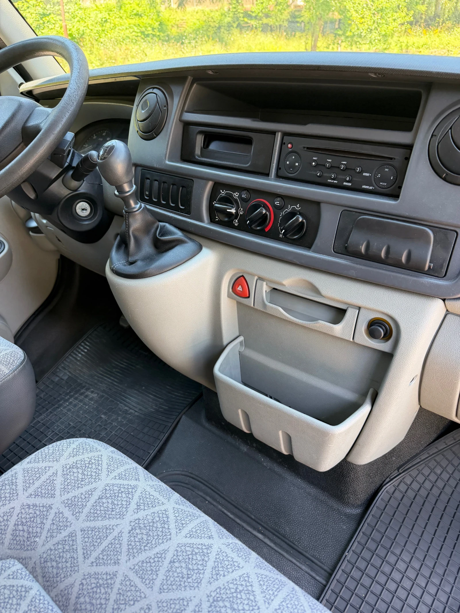 Renault Master 2.5dCI, снимка 11 - Бусове и автобуси - 55266919