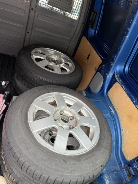 VW Caddy 1.9TDI, снимка 9