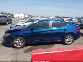 Hyundai Elantra 2.0L I-4 DOHC, VVT, 147HP Front Wheel Drive, снимка 14