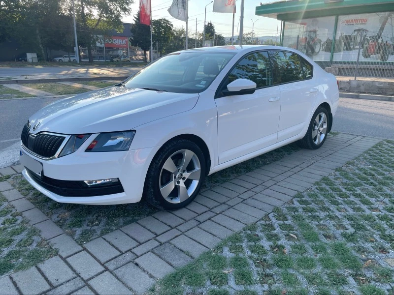 Skoda Octavia, снимка 1 - Автомобили и джипове - 46757771